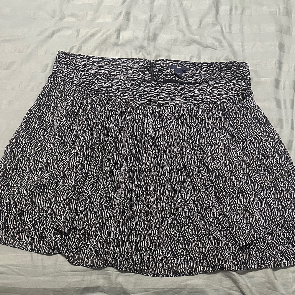 GAP Black and White Midi Skirt